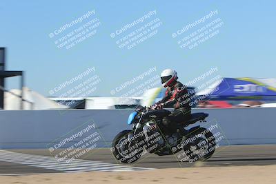 media/Nov-06-2023-Moto Forza (Mon) [[ce023d0744]]/4-Beginner Group/Session 4 (Finish Line Checker)/